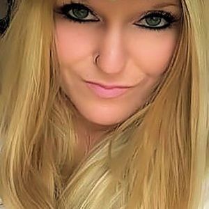 Meet your Posher, Connie